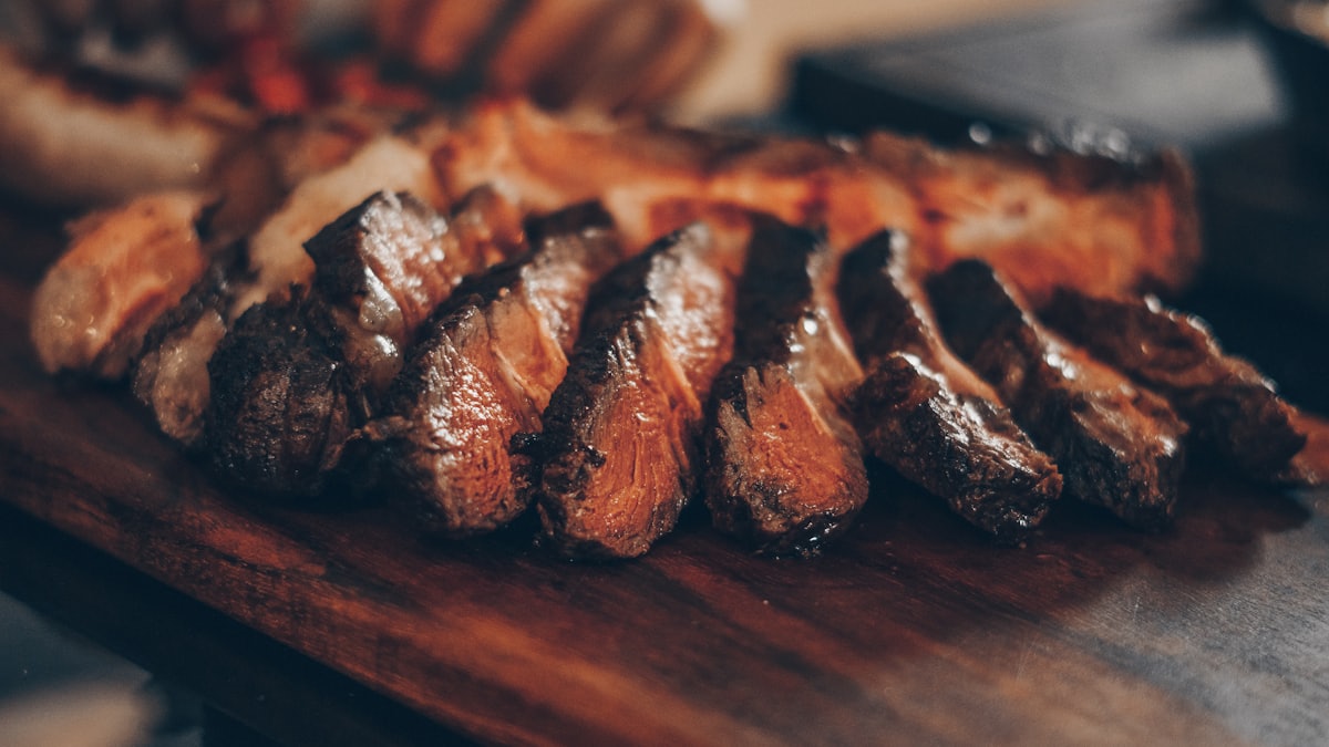 Sliced grilled meat